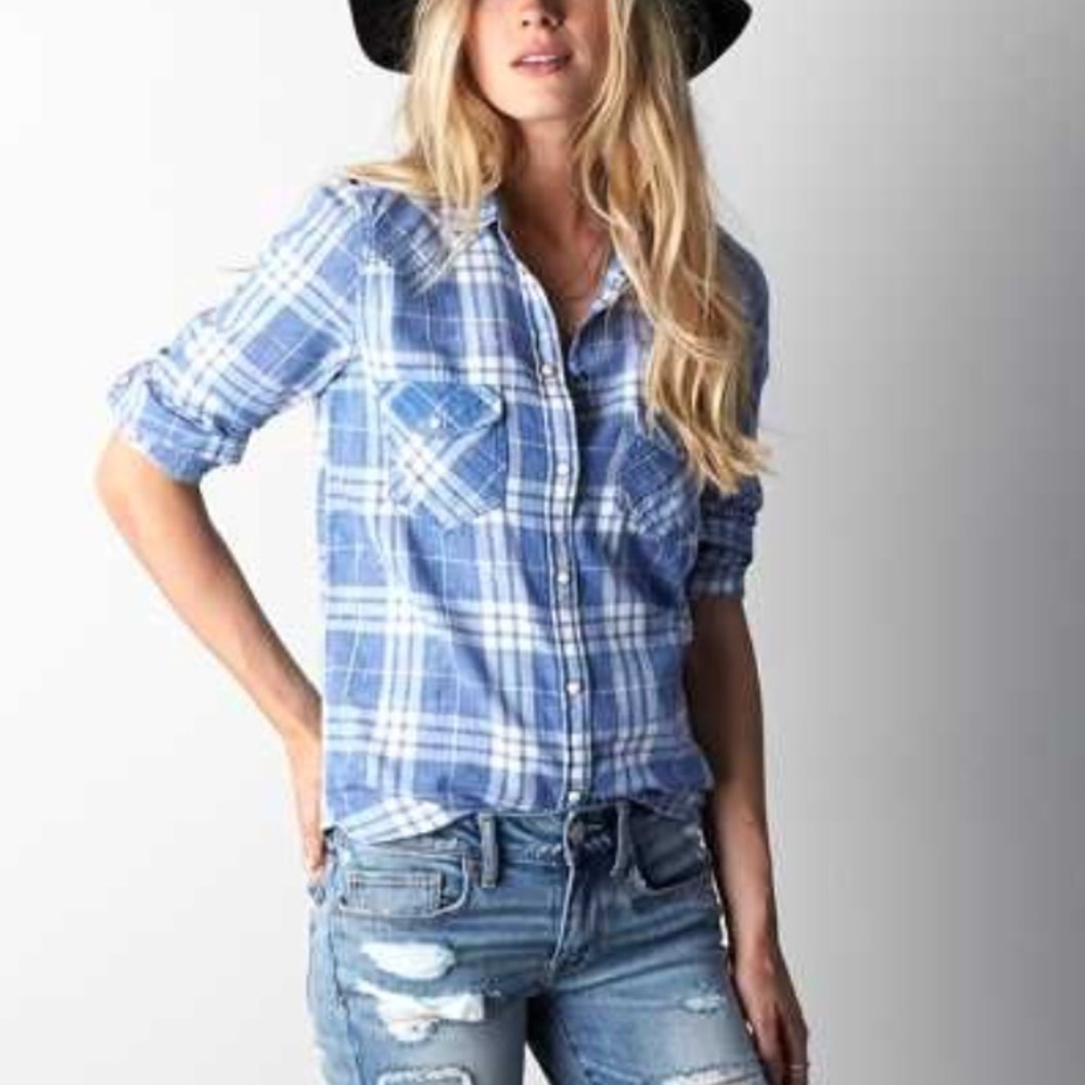 American Eagle Flannel Blue and White Thin Snaps